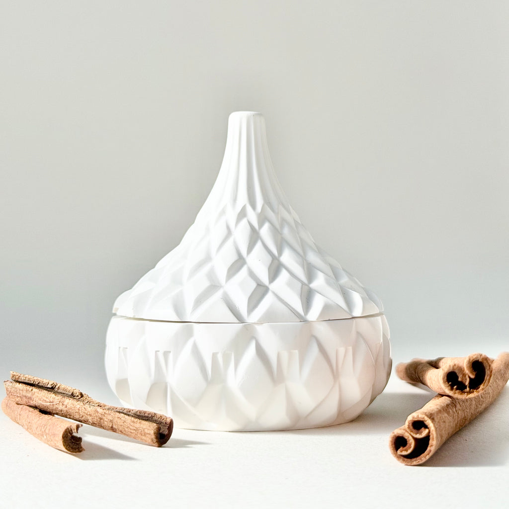 Cinnamon and Cedarwood Tagine Candle