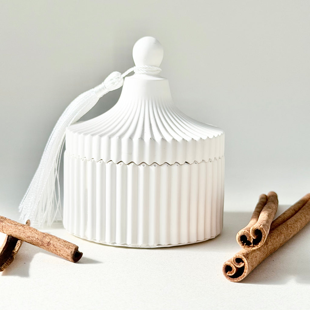 Cinnamon and Cedarwood Tassel Candle