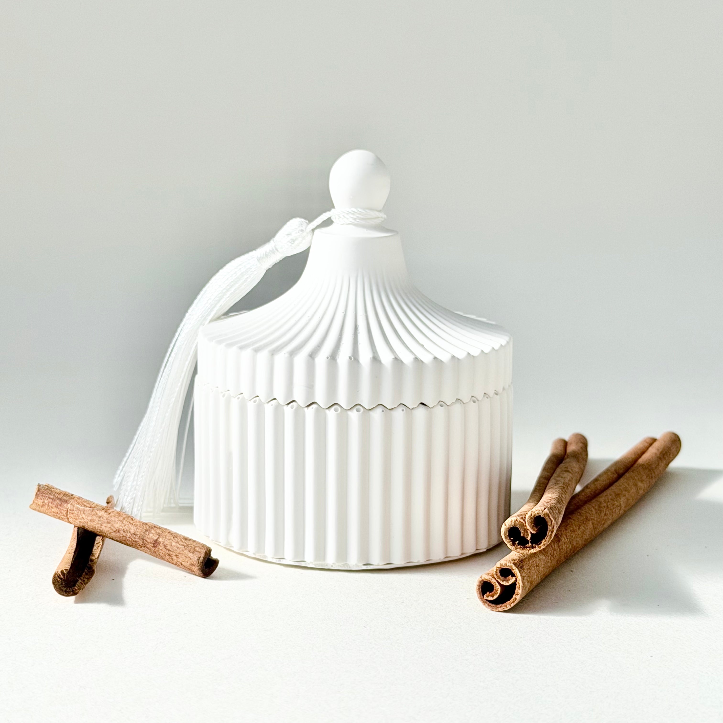 Cinnamon and Cedarwood Tassel Candle